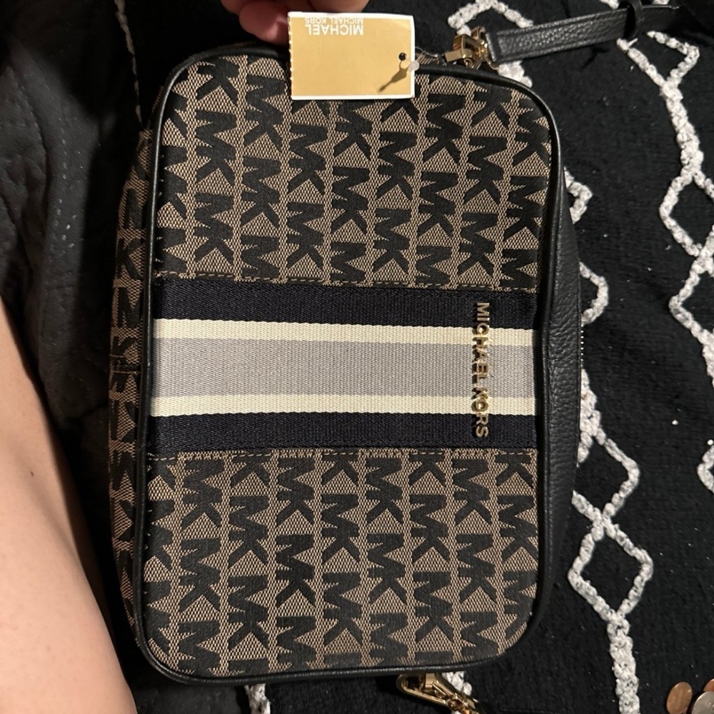 BRAND NEW MK Crossbody